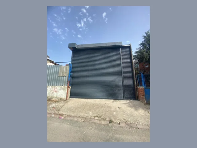 Fabrika Kapısı